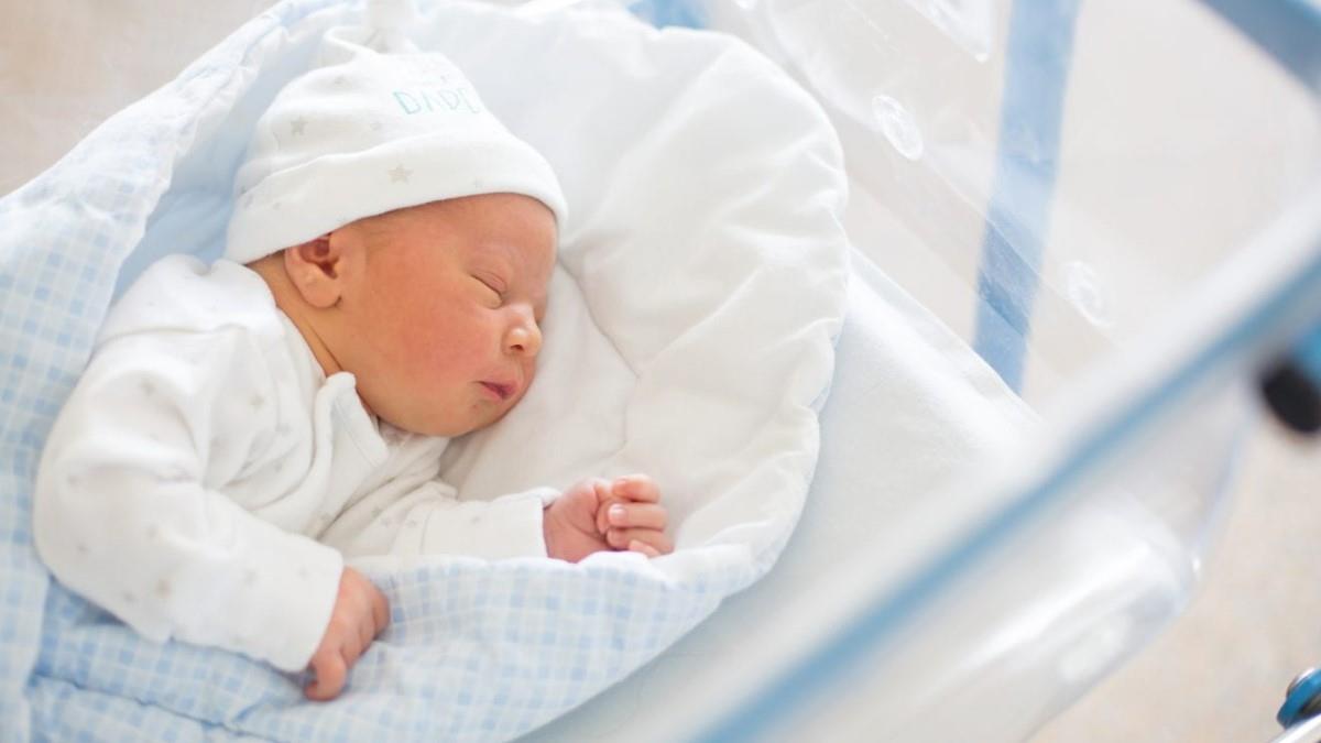Δήλωσε τη γέννηση του εγγονού του 11 μέρες αργότερα για να πάρει επίδομα €2000!